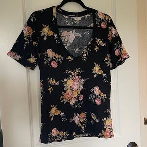 100% cotton tee shirt Alternative size M floral with cuffed sleeves